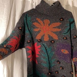 Turtle neck knitted sweater